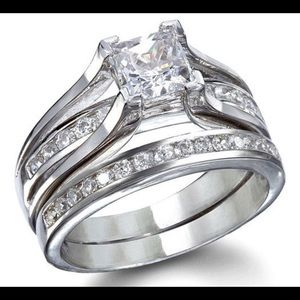Women’s Sterling Silver Wedding Ring Set